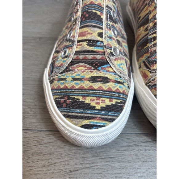 Corky's Babalu Woman’s Tennis Shoes Size 8 Slip On  Aztec Boho No Lace Style - Picture 2 of 11